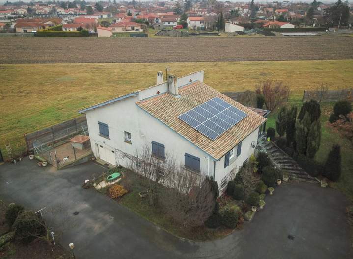 Installation de panneaux solaires en Auvergne